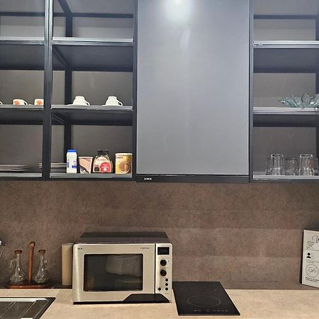 Tam Serviced Studio Apartments Next To Blloku Tirana Buitenkant foto