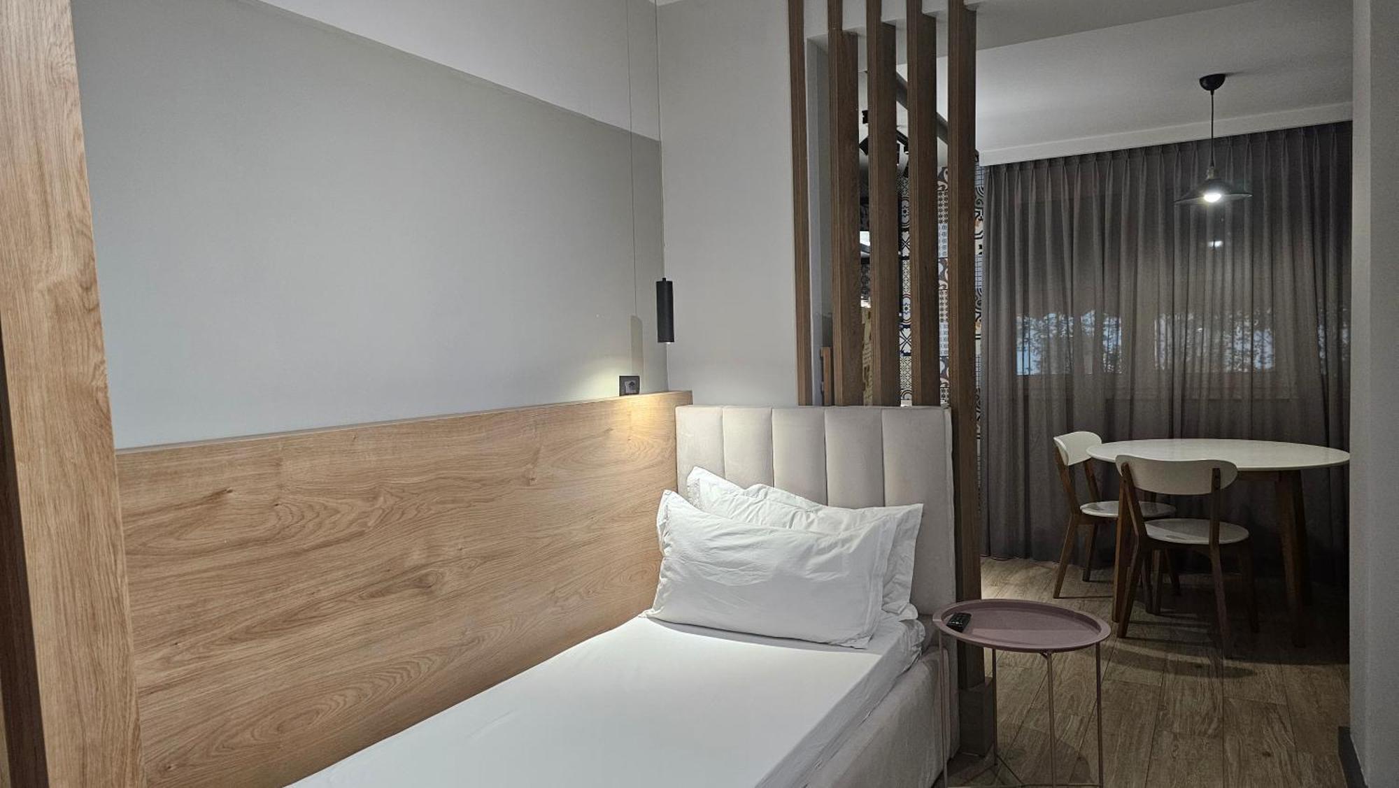 Tam Serviced Studio Apartments Next To Blloku Tirana Buitenkant foto