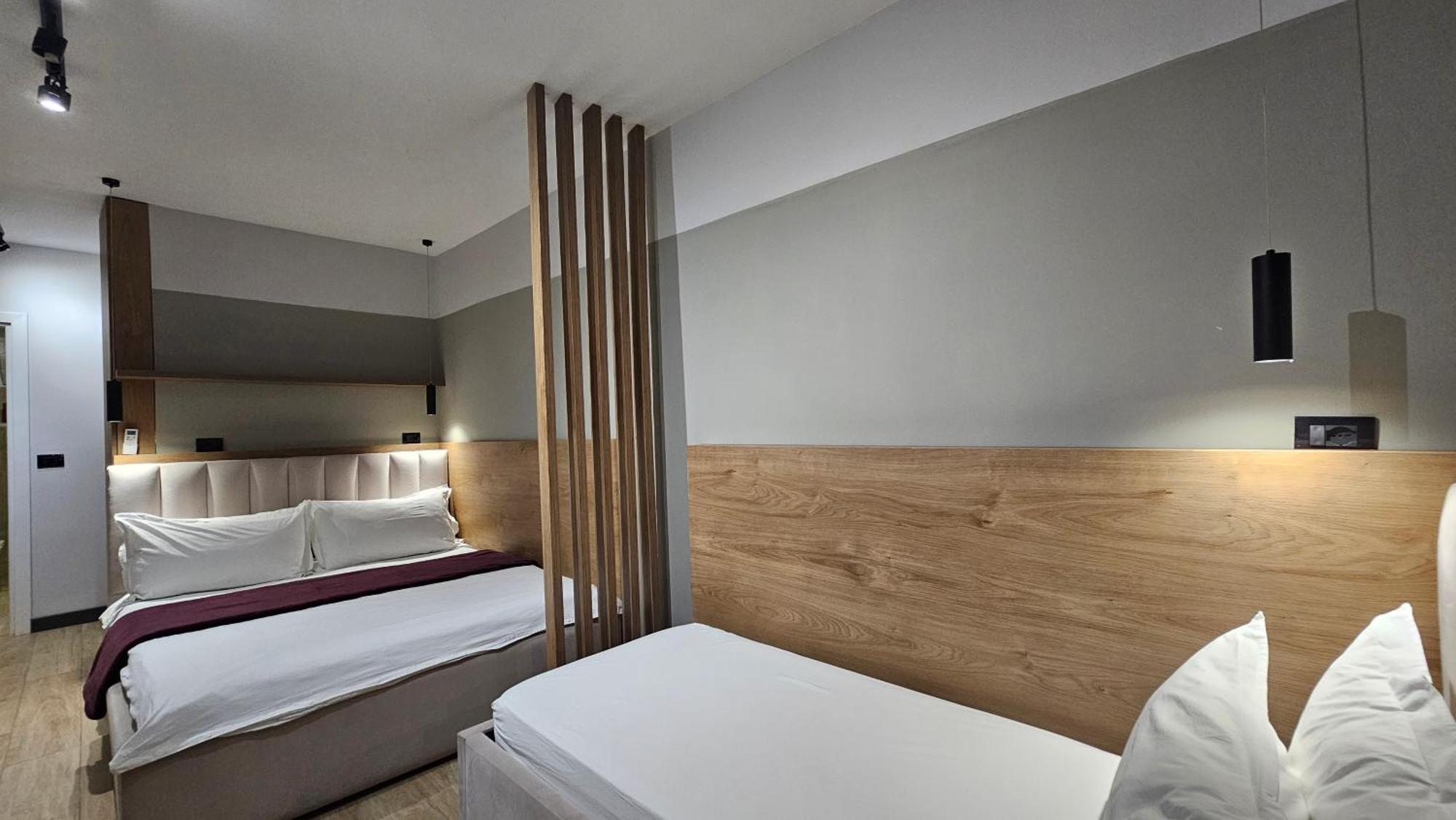 Tam Serviced Studio Apartments Next To Blloku Tirana Buitenkant foto