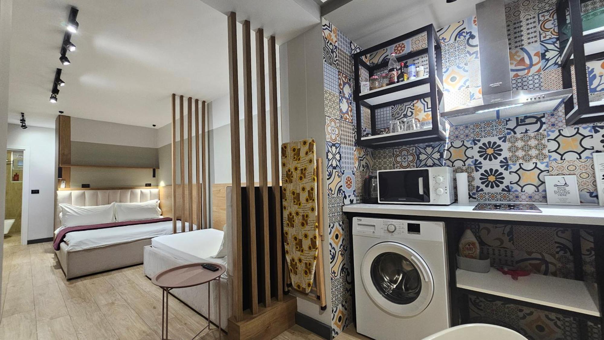 Tam Serviced Studio Apartments Next To Blloku Tirana Buitenkant foto