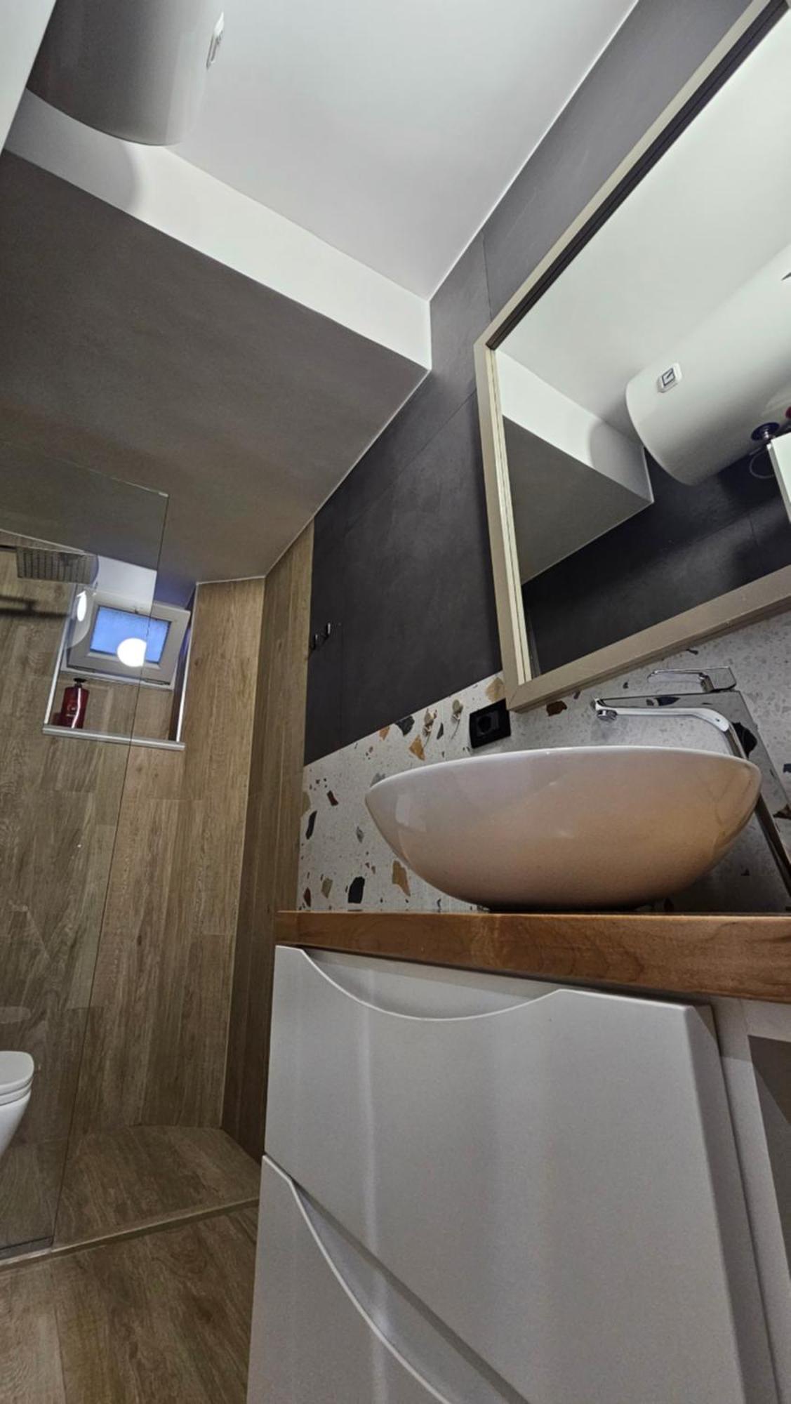 Tam Serviced Studio Apartments Next To Blloku Tirana Buitenkant foto